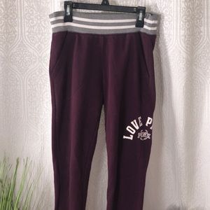 Victoria’s Secret PINK maroon 7/8 crops Sz. XS